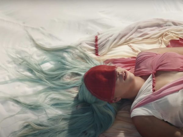 Analizamos ‘911’, el videoclip más simbolista y personal de Lady Gaga