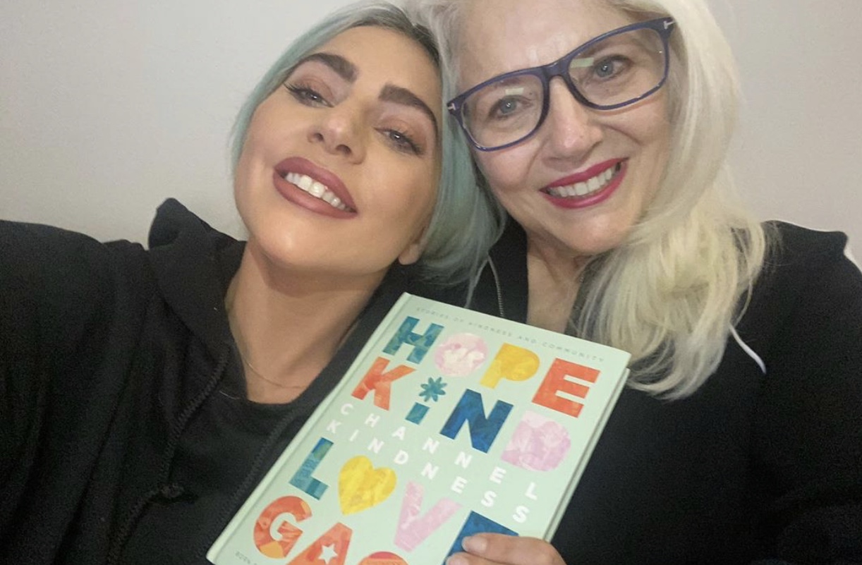 ‘Channel Kindness’: el inspirador libro de Lady Gaga y Cynthia Germanotta